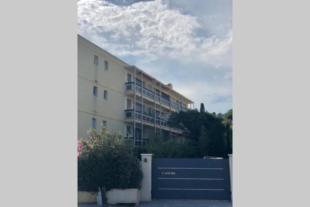 Charmant Studio Avec Terrasse Vue Mer A 50 M Sainte-Maxime Buitenkant foto