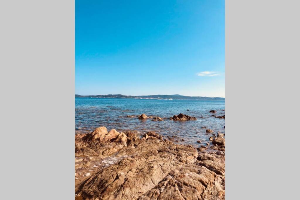 Charmant Studio Avec Terrasse Vue Mer A 50 M Sainte-Maxime Buitenkant foto